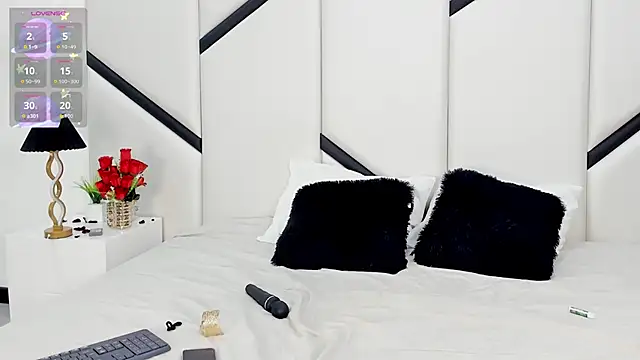 XimenaCosta online show from February 20, 1:11 pm