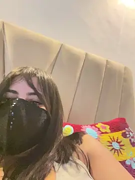 Snapshot of al_anoud chatting on December 13, 8:04 pm al anoud online show from December 13, 8:04 pm