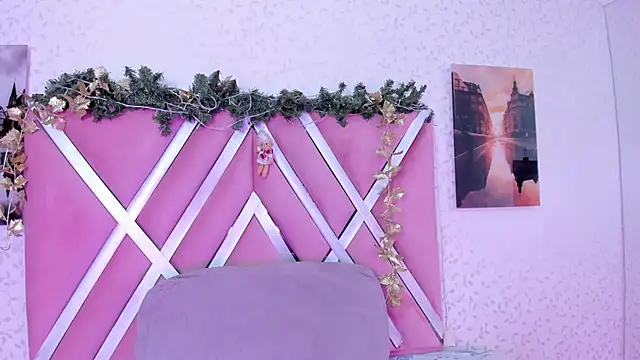 Snapshot of SophiaSalazar_ chatting on November 21, 12:48 pm SophiaSalazar online show from November 21, 12:48 pm