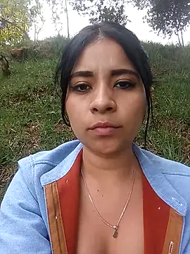 ValerieLove  online show from November 17, 6:03 pm