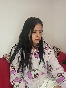 ValerieLove  online show from November 29, 6:49 am