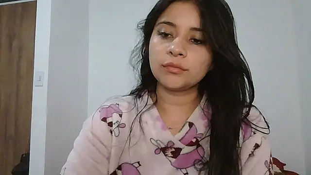 Snapshot of ValerieLove_ chatting on January 11, 11:43 pm ValerieLove online show from January 11, 11:43 pm