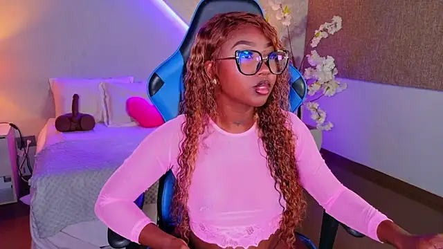 Kishalove  online show from June 27, 10:20 am