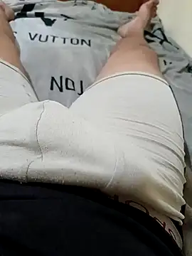 Snapshot of anis3g4 chatting on September 28, 3:17 pm anis3g4 online show from September 28, 3:17 pm