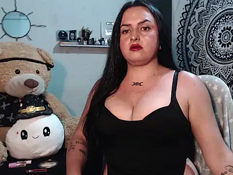 Snapshot of GoddessFabiola chatting on September 29, 12:21 pm GoddessFabiola online show from September 29, 12:21 pm