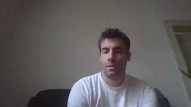 JulioIsHere4you online show from November 30, 9:02 am