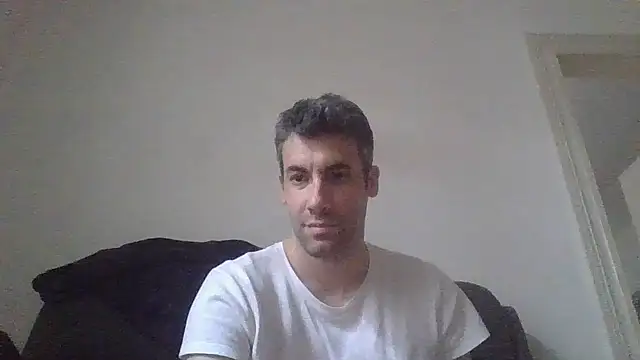JulioIsHere4you online show from March 16, 8:18 am