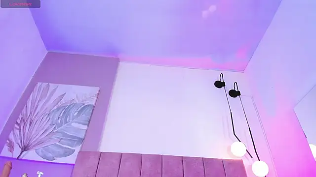 Snapshot of VelvetQueen_ chatting on November 3, 11:33 am VelvetQueen online show from November 3, 11:33 am