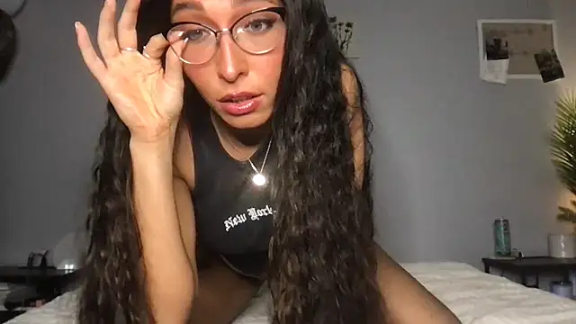 MichelleXClarice online show from September 22, 2:13 am