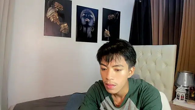 Snapshot of KentAivan chatting on September 23, 5:05 pm KentAivan online show from September 23, 5:05 pm