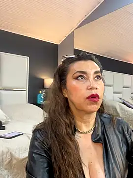 Snapshot of Samantha_Milf__ chatting on September 13, 7:46 pm Samantha Milf online show from September 13, 7:46 pm