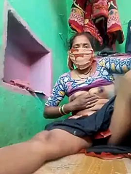 CUTE-004 online show from November 7, 6:35 am