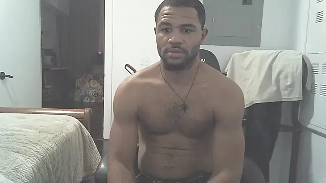 Snapshot of kingtaydo chatting on November 11, 2:55 am kingtaydo online show from November 11, 2:55 am