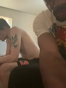 Snapshot of kingtaydo chatting on February 7, 1:26 pm kingtaydo online show from February 7, 1:26 pm