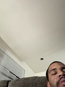 kingtaydo online show from March 31, 7:31 am