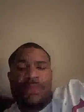 Snapshot of kingtaydo chatting on July 5, 8:32 am kingtaydo online show from July 5, 8:32 am