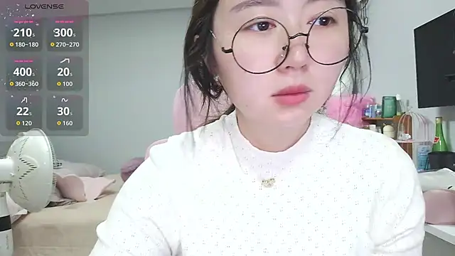 Diva VVN online show from February 25, 12:20 am