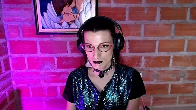 Moira-Hot online show from June 27, 4:06 am