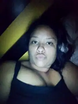 Snapshot of EAAM1@xh chatting on February 3, 3:15 am EAAM1xh online show from February 3, 3:15 am