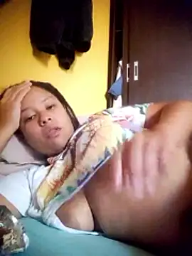 Snapshot of EAAM1@xh chatting on February 10, 8:02 pm EAAM1xh online show from February 10, 8:02 pm