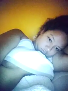 Snapshot of EAAM1@xh chatting on February 11, 12:32 pm EAAM1xh online show from February 11, 12:32 pm