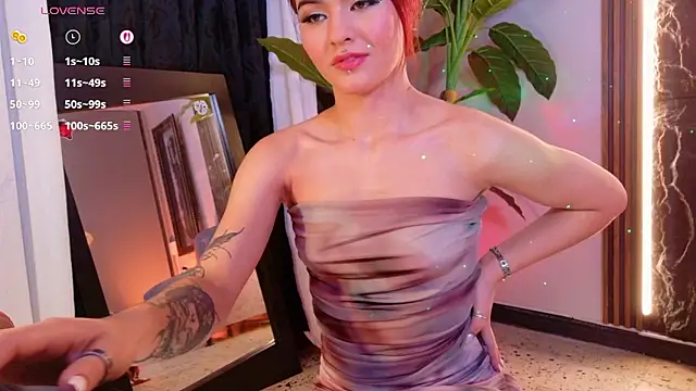 La Diabla 111  online show from January 13, 8:25 pm