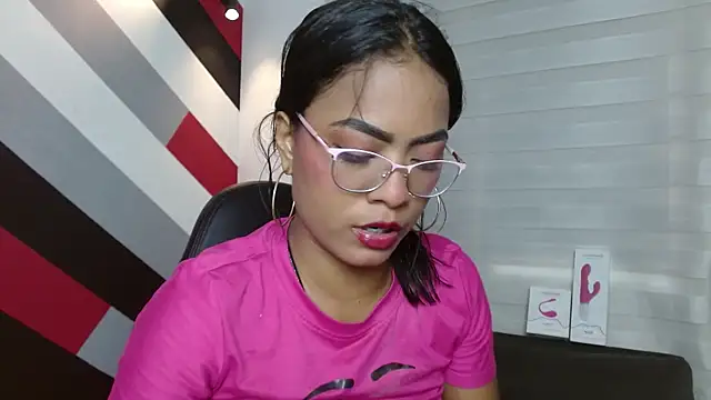 Snapshot of Chloe_Brown3 chatting on September 15, 5:35 pm Chloe Brown3 online show from September 15, 5:35 pm
