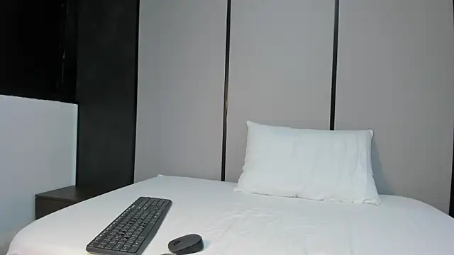 allie bruce online show from October 30, 2:51 pm