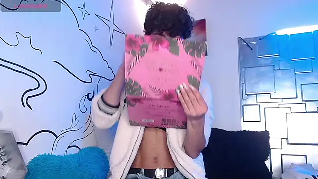 Snapshot of Trinity_Knox chatting on November 22, 4:28 pm Trinity Knox online show from November 22, 4:28 pm