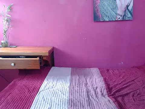 lola diez online show from September 10, 6:52 pm