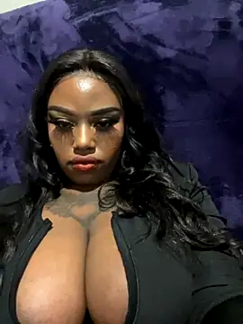 QUEEN NOBUHLE 777 online show from September 30, 3:33 am