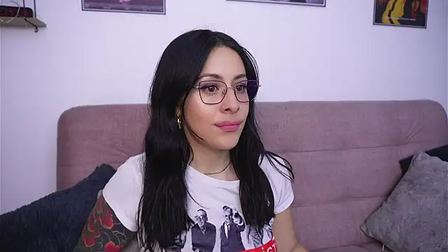 SophiieCumsx online show from June 26, 3:00 am