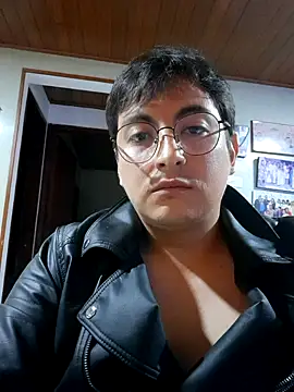 Todd0307 online show from April 12, 5:45 am