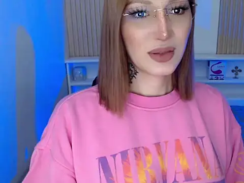 toni 0601 online show from December 17, 3:50 am