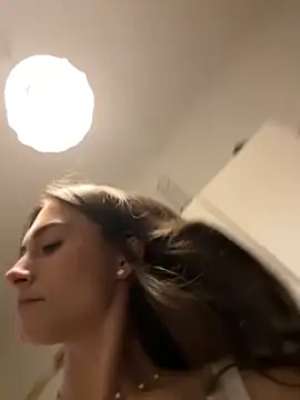 SophiiaStarr online show from December 2, 6:47 pm