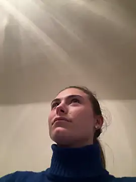 SophiiaStarr online show from April 10, 7:07 pm