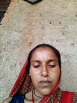 Snapshot of Sonam_shinde chatting on October 2, 4:08 am Sonam shinde online show from October 2, 4:08 am