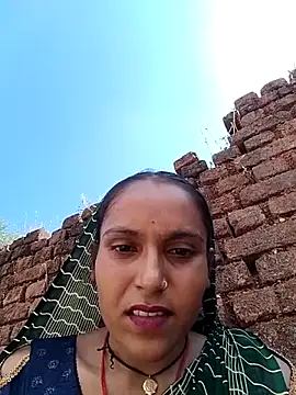 Snapshot of Sonam_shinde chatting on October 4, 5:05 am Sonam shinde online show from October 4, 5:05 am