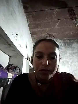 Snapshot of Sonam_shinde chatting on October 5, 10:18 pm Sonam shinde online show from October 5, 10:18 pm