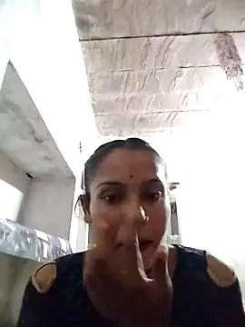 Snapshot of Sonam_shinde chatting on October 21, 4:30 pm Sonam shinde online show from October 21, 4:30 pm