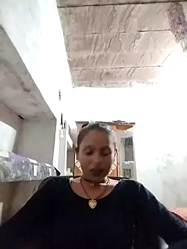 Snapshot of Sonam_shinde chatting on October 22, 4:29 pm Sonam shinde online show from October 22, 4:29 pm