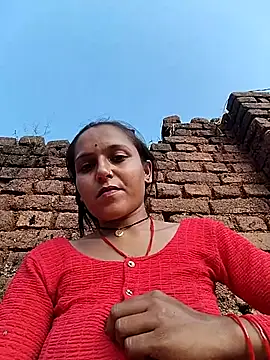 Snapshot of Sonam_shinde chatting on November 2, 10:06 am Sonam shinde online show from November 2, 10:06 am