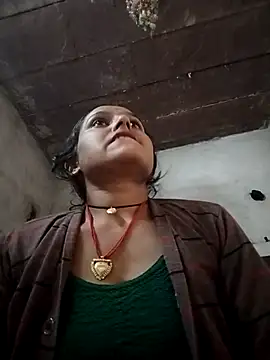 Snapshot of Sonam_shinde chatting on November 9, 9:18 am Sonam shinde online show from November 9, 9:18 am