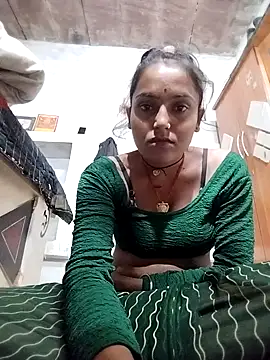 Snapshot of Sonam_shinde chatting on December 3, 11:14 pm Sonam shinde online show from December 3, 11:14 pm