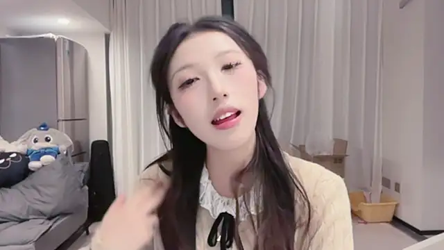 ZhaoZhao-ZM online show from October 18, 1:45 pm