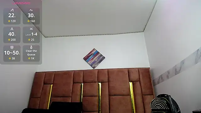 XBODTRIIPX online show from February 12, 10:16 pm