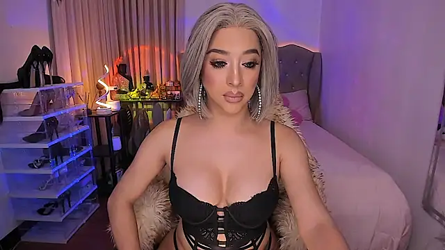 Dream Goddess online show from November 3, 4:03 am