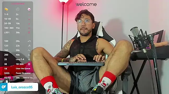 Snapshot of dereck_karter chatting on January 4, 12:59 am dereck karter online show from January 4, 12:59 am