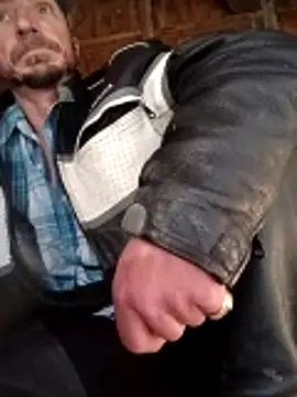 Mrluckstick online show from March 20, 9:08 pm