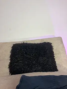 Charlottediolet online show from March 29, 3:23 pm